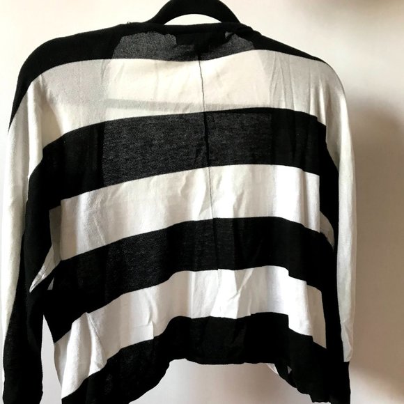 Forever 21 Black and White Horizontal Striped Cardigan - Picture 2 of 2